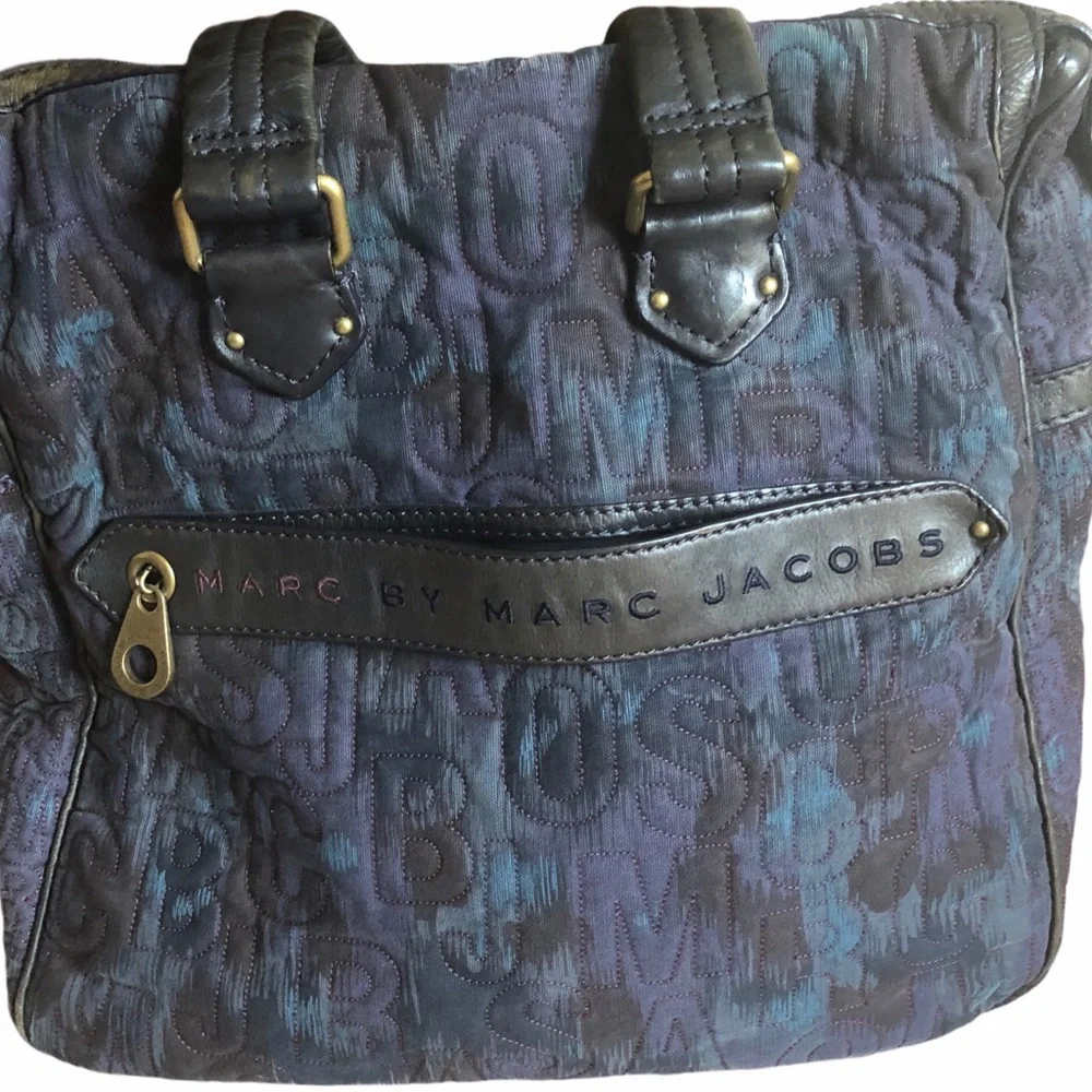 MARC BY MARC JACOBS Logo Quilted Canvas Tote - Picture 3 of 16